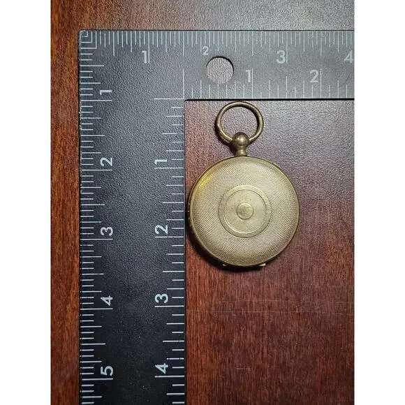 Antique Mid 1800s - American Locket (Male & Female Pictures - Treasure
